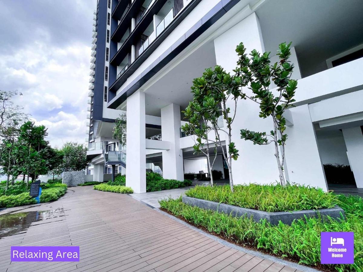 Continew Residences Trx Lux Pool View Kuala Lumpur Kültér fotó